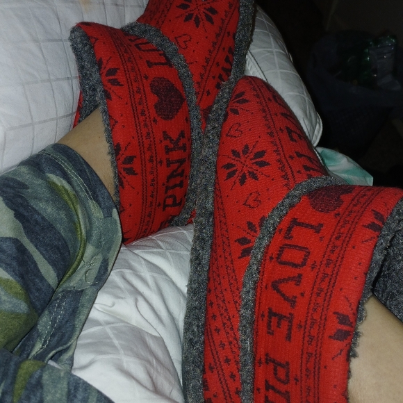 PINK brand slippers - Picture 4 of 4